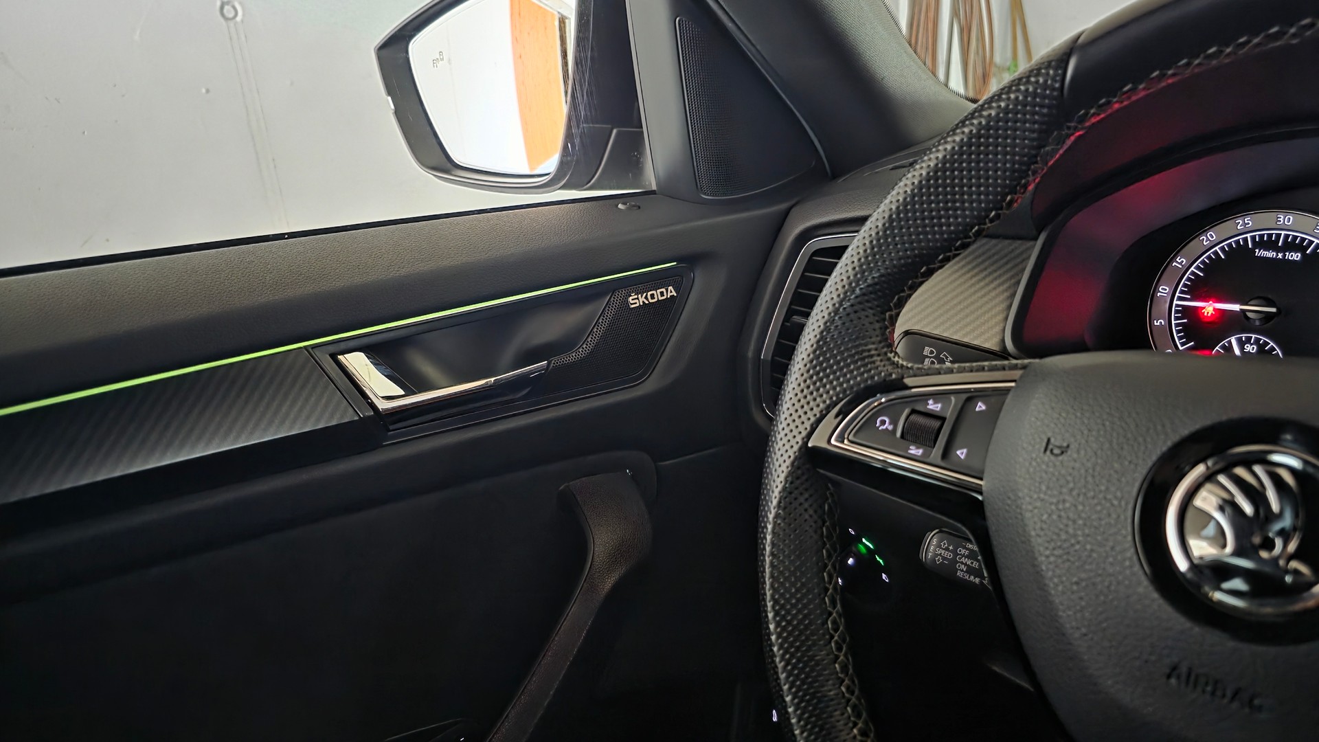 SKODA 2.0 TDI 190 Sportline DSG-image-7