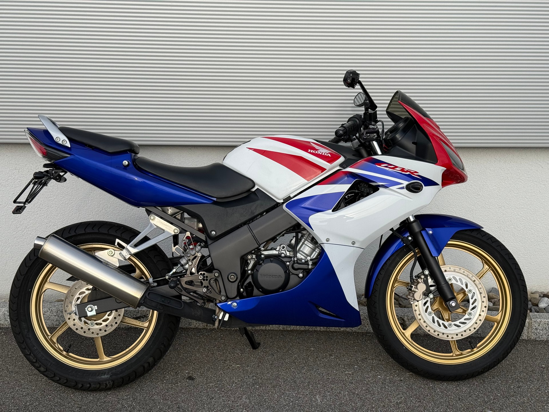 HONDA CBR 125 R