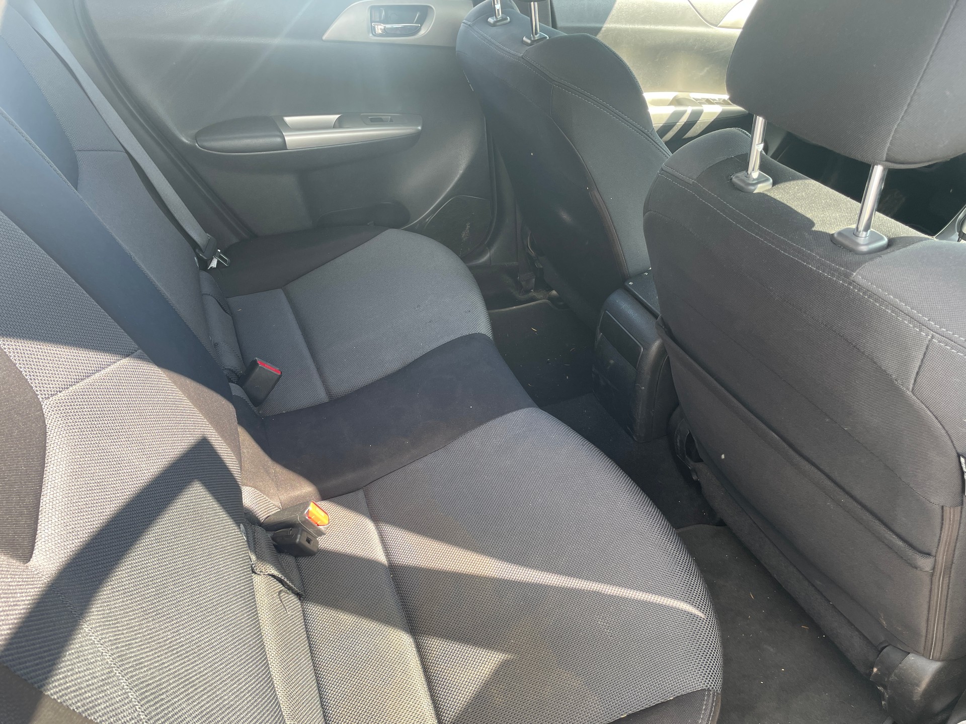 SUBARU Impreza 2.0R Comfort Automatic-image-9
