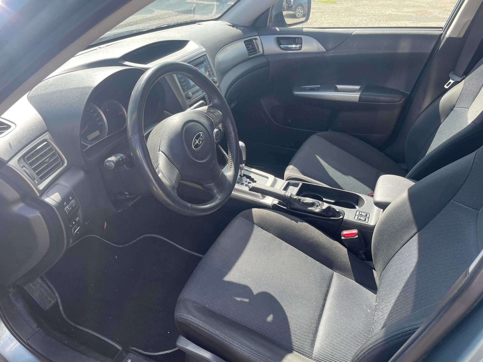 SUBARU Impreza 2.0R Comfort Automatic-image-6
