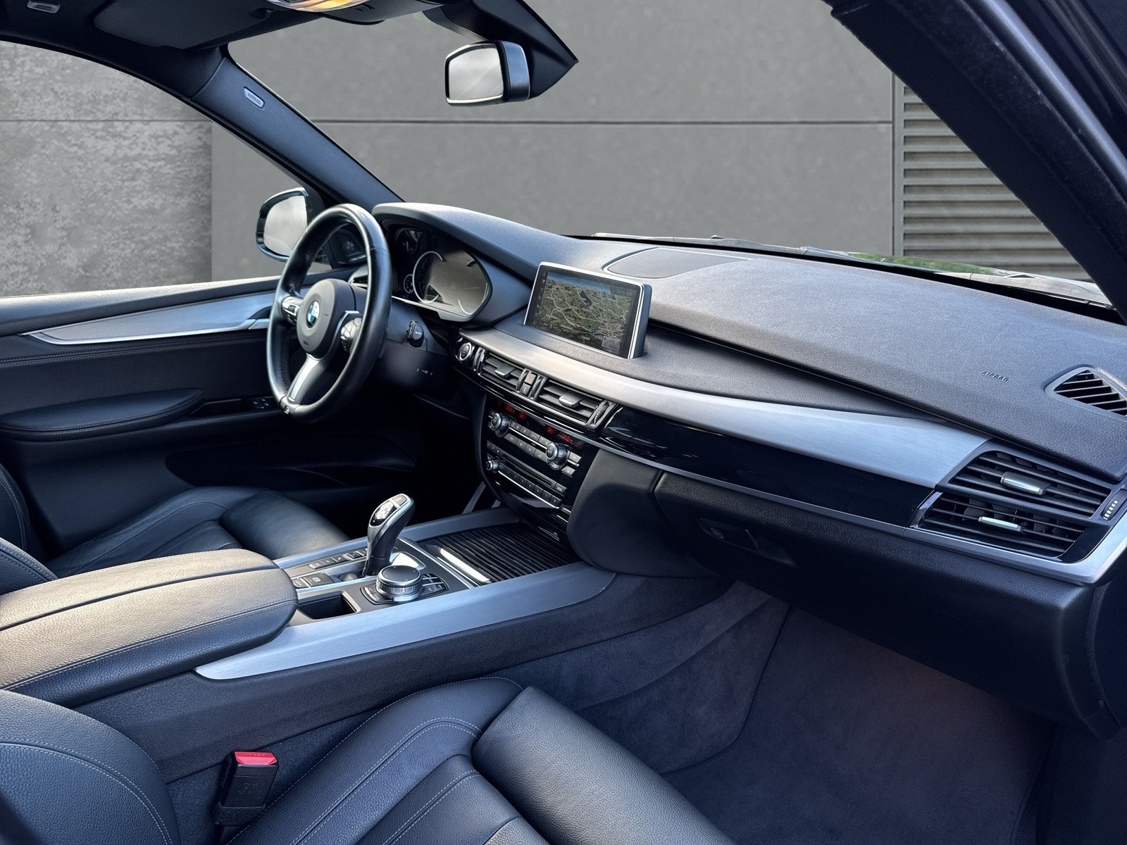 BMW X5 xDrive 40d Steptronic-image-12
