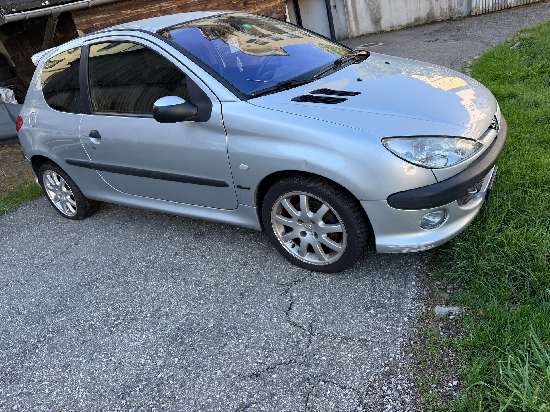 PEUGEOT 206 2.0 HDI XS-image-1
