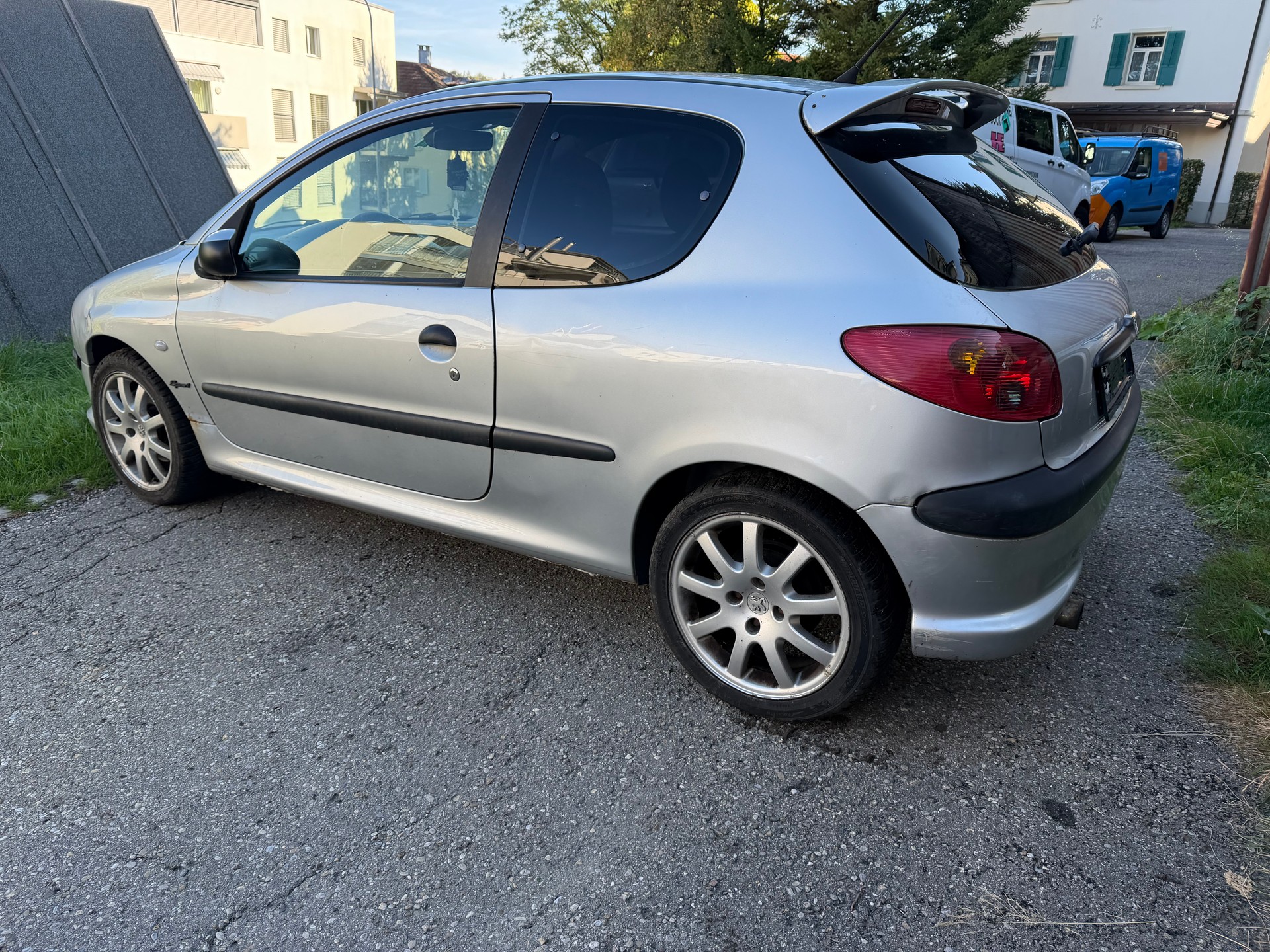 PEUGEOT 206 2.0 HDI XS-image-3