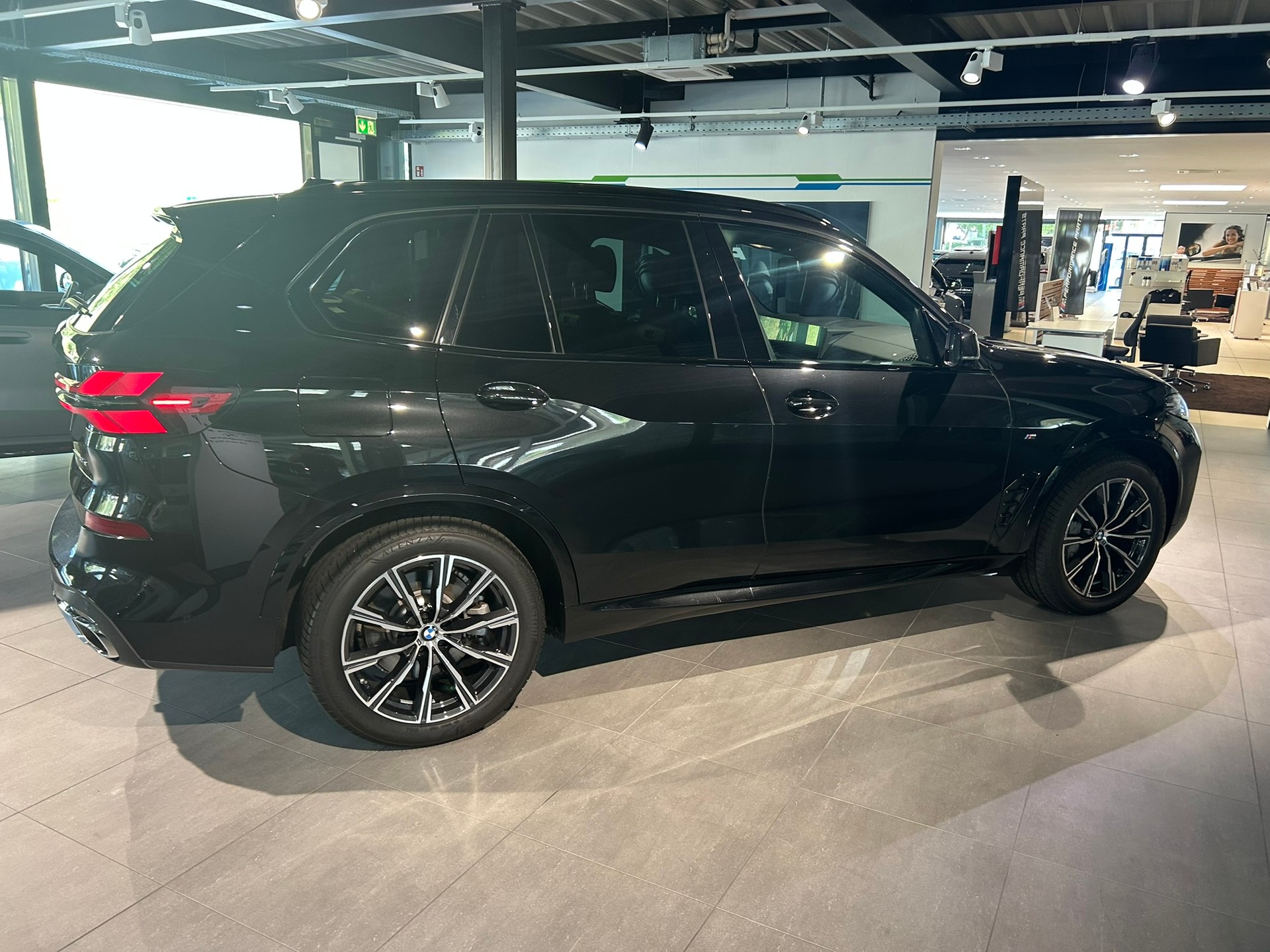 BMW X5 xDrive 50e M Sport Steptronic-image-10