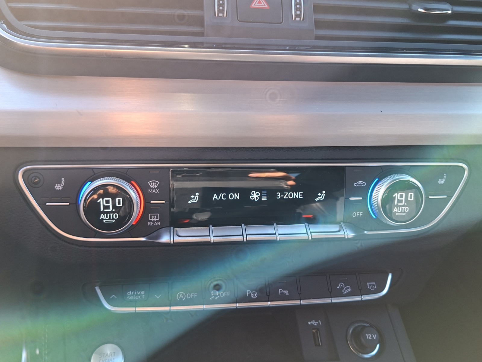 AUDI Q5 Sportback 45 TFSI S line quattro S-tronic-image-14