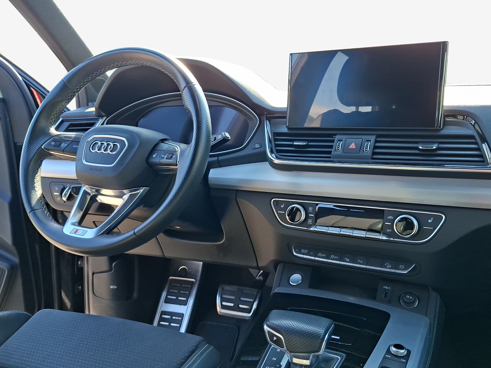 AUDI Q5 Sportback 45 TFSI S line quattro S-tronic-image-8