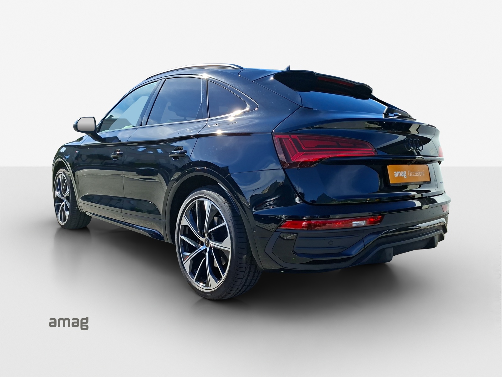 AUDI Q5 Sportback 45 TFSI S line quattro S-tronic-image-2