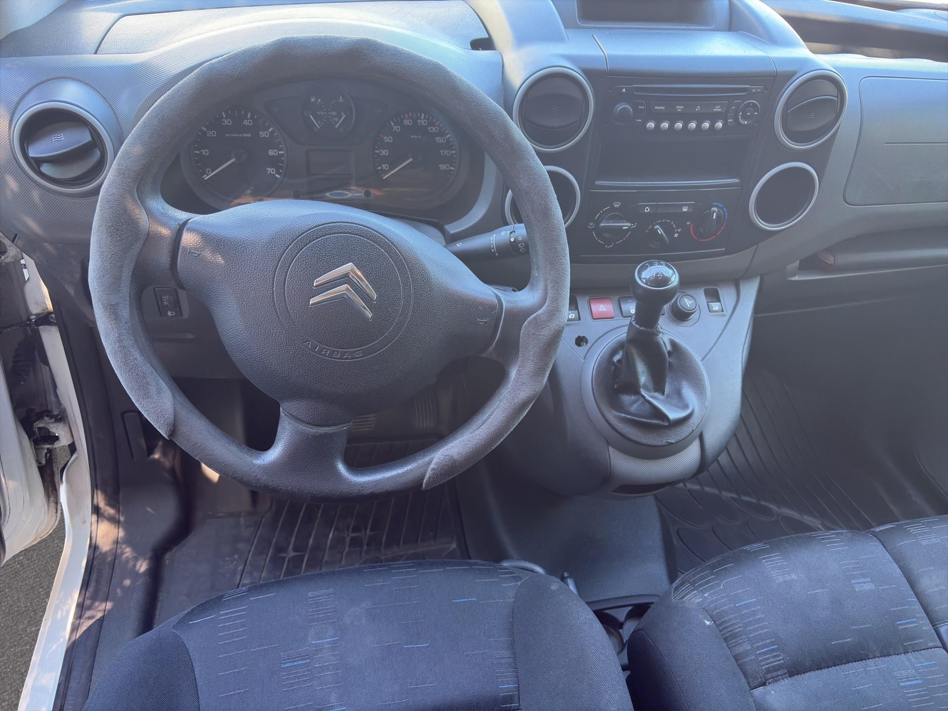 CITROEN Citroën Berlingo 600 1.6 VTi Confort-image-12