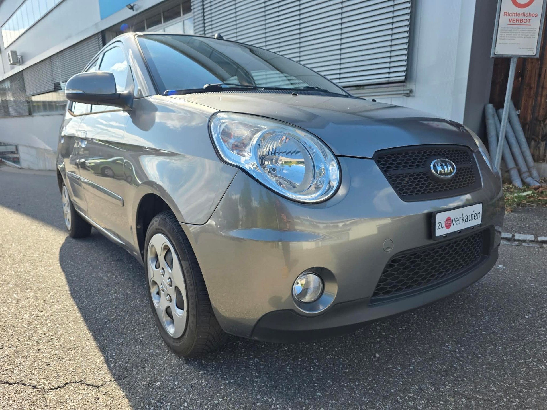 KIA Picanto 1.1 Trend-image-2