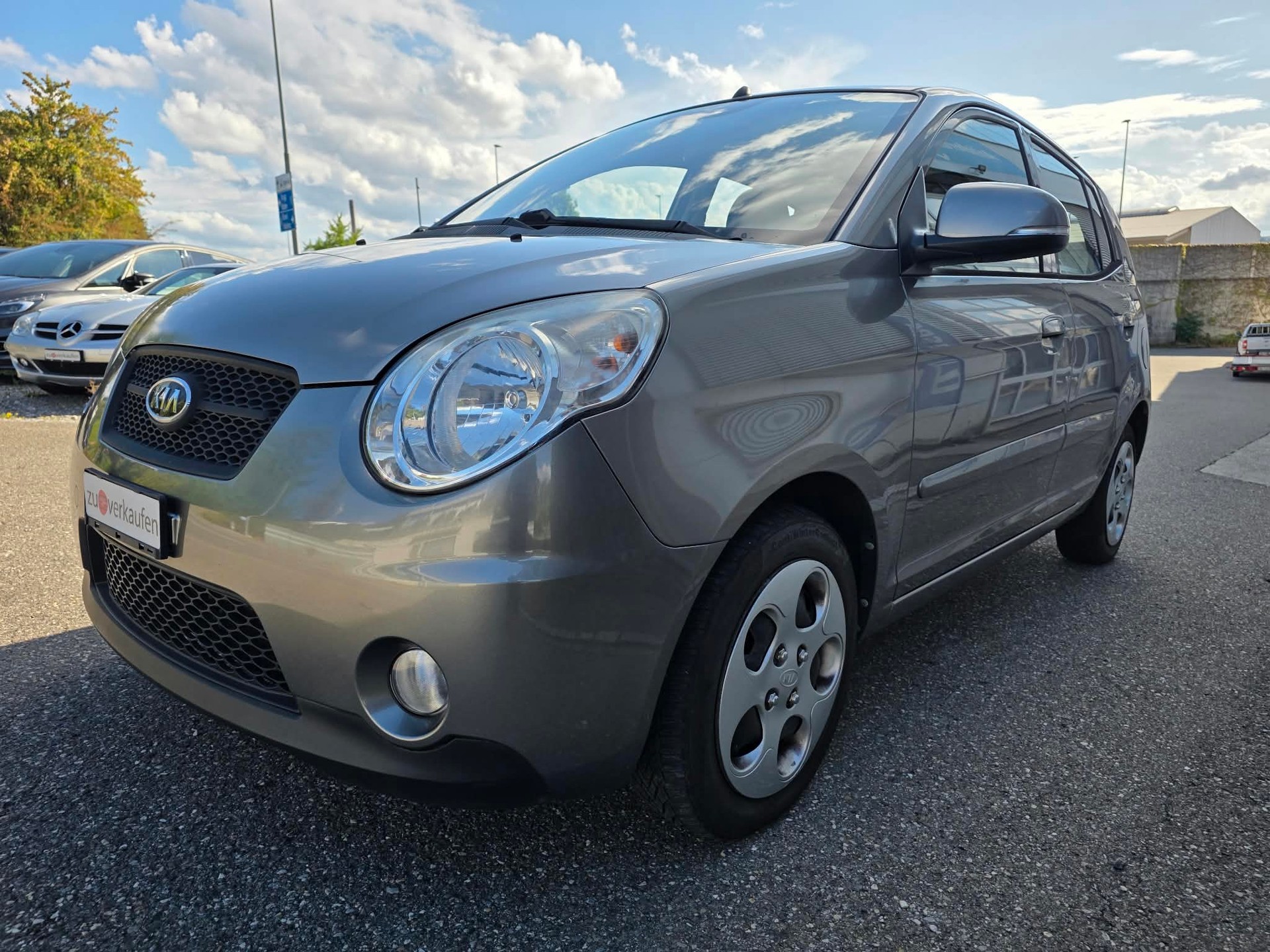 KIA Picanto 1.1 Trend-image-0