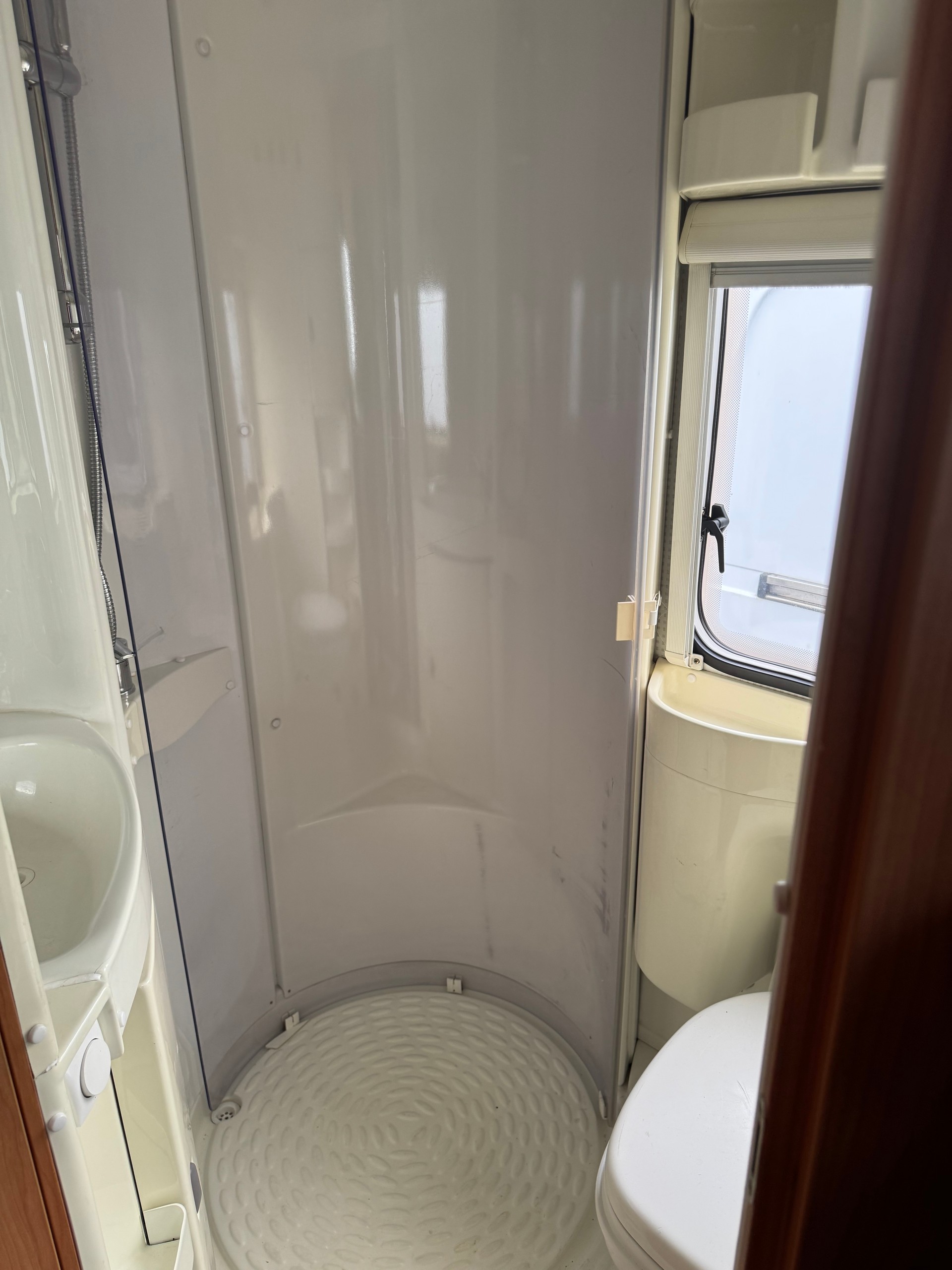 FIAT Fiat Knaus Sun Traveller 600-image-11