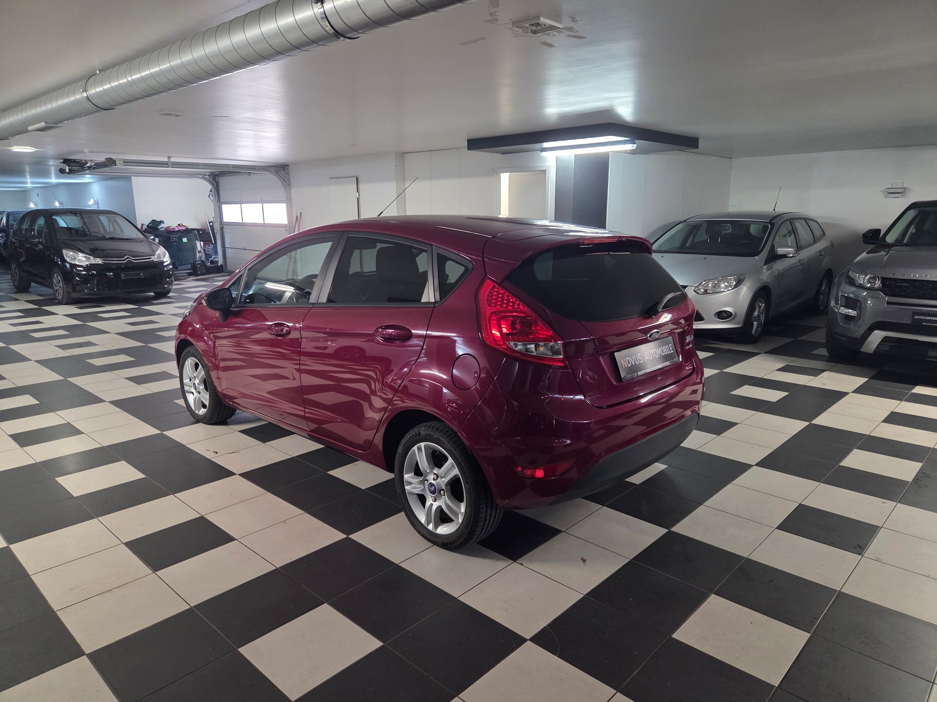 FORD Fiesta 1.25 16V Ambiente-image-2