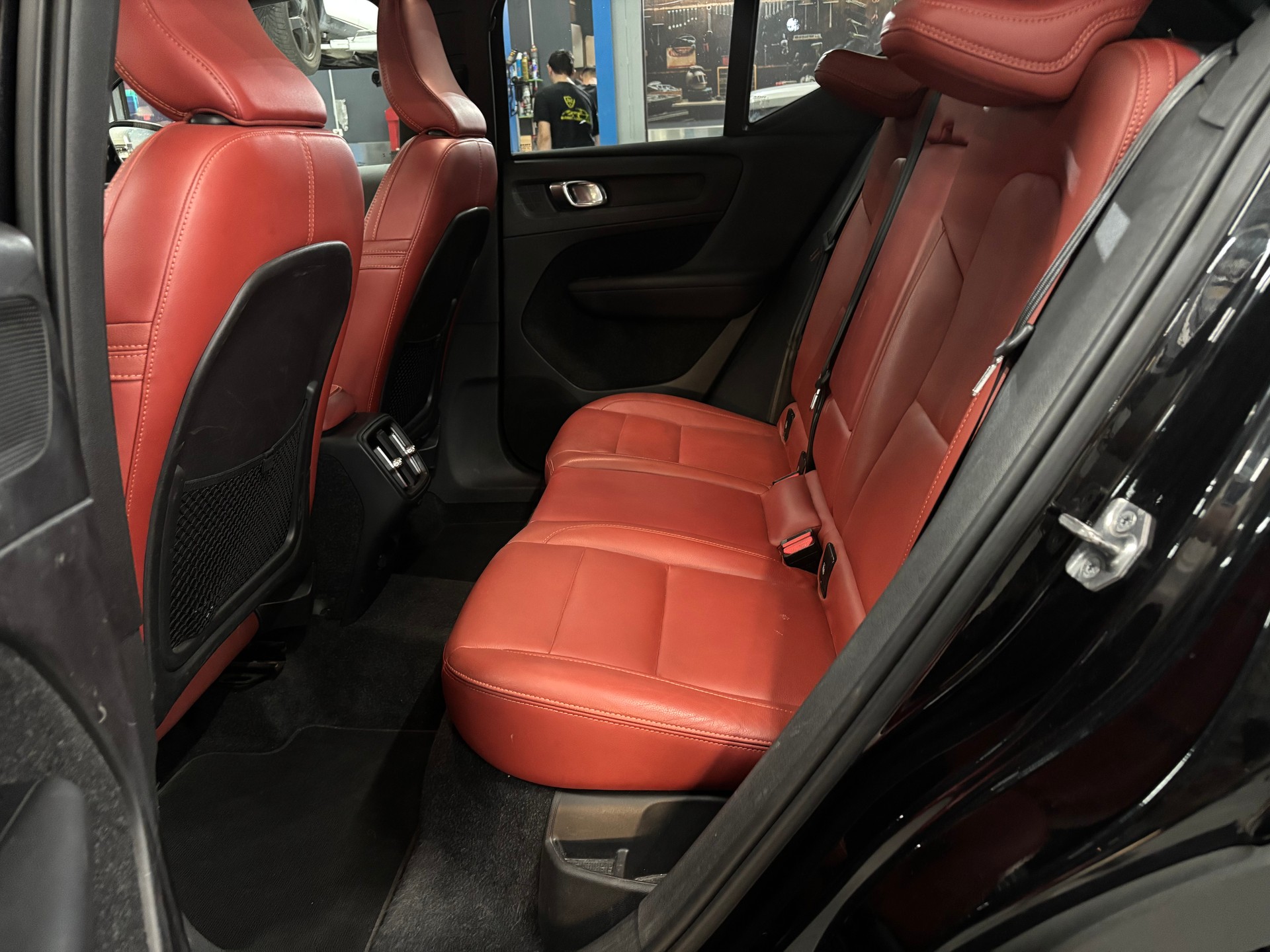 VOLVO XC40 T5 AWD Momentum Geartronic-image-10