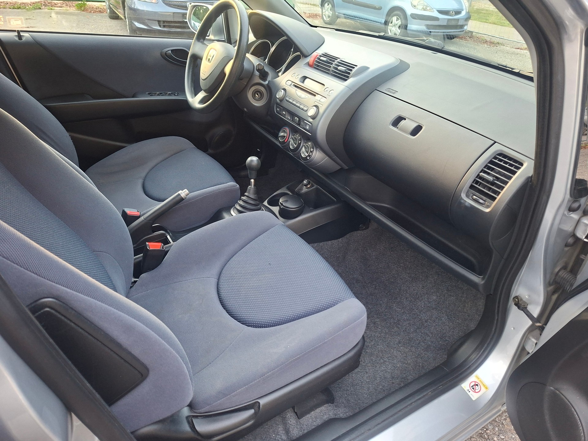 HONDA Jazz 1.4i ES-image-9