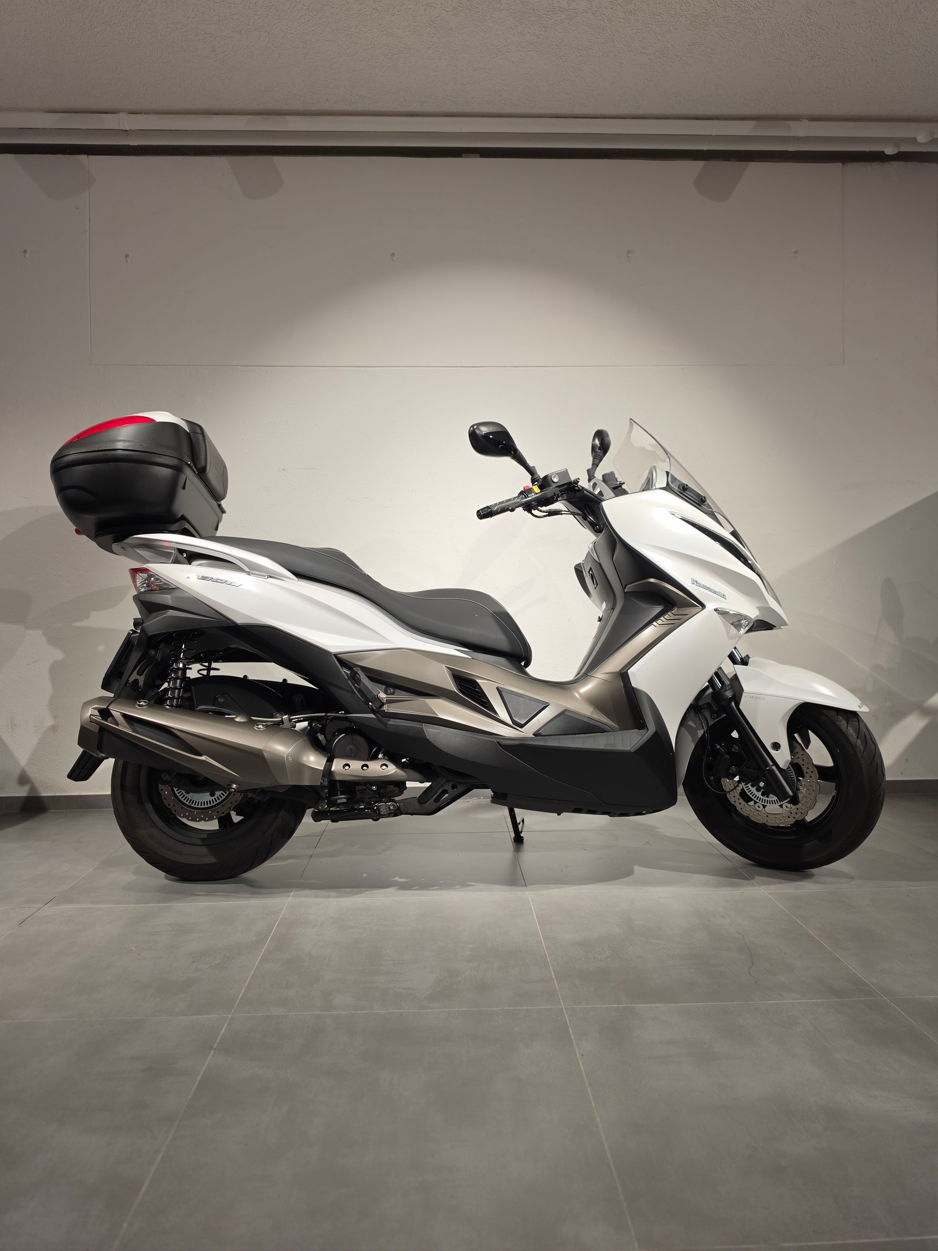 KAWASAKI J 300 ABS