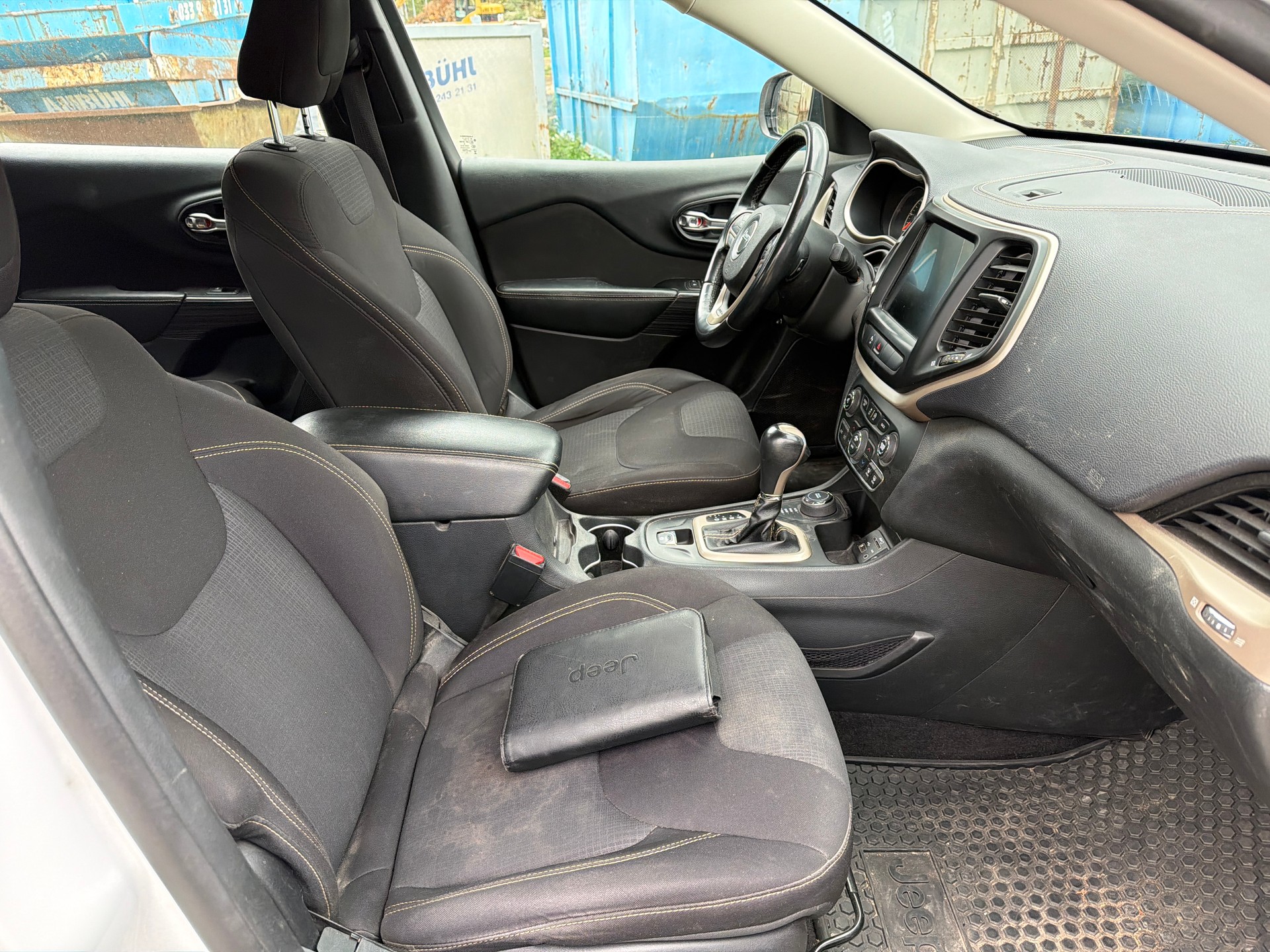 JEEP Cherokee 2.0TD Longitude AWD 9ATX-image-8