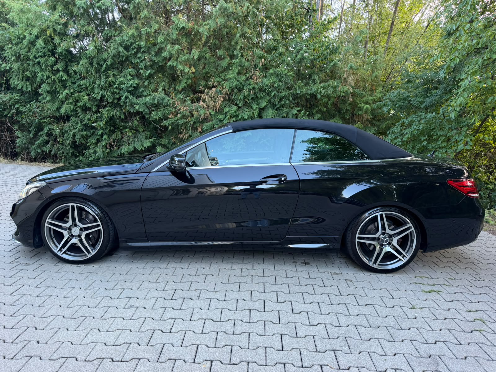 MERCEDES-BENZ E 400 7G-Tronic-showroom-element-2