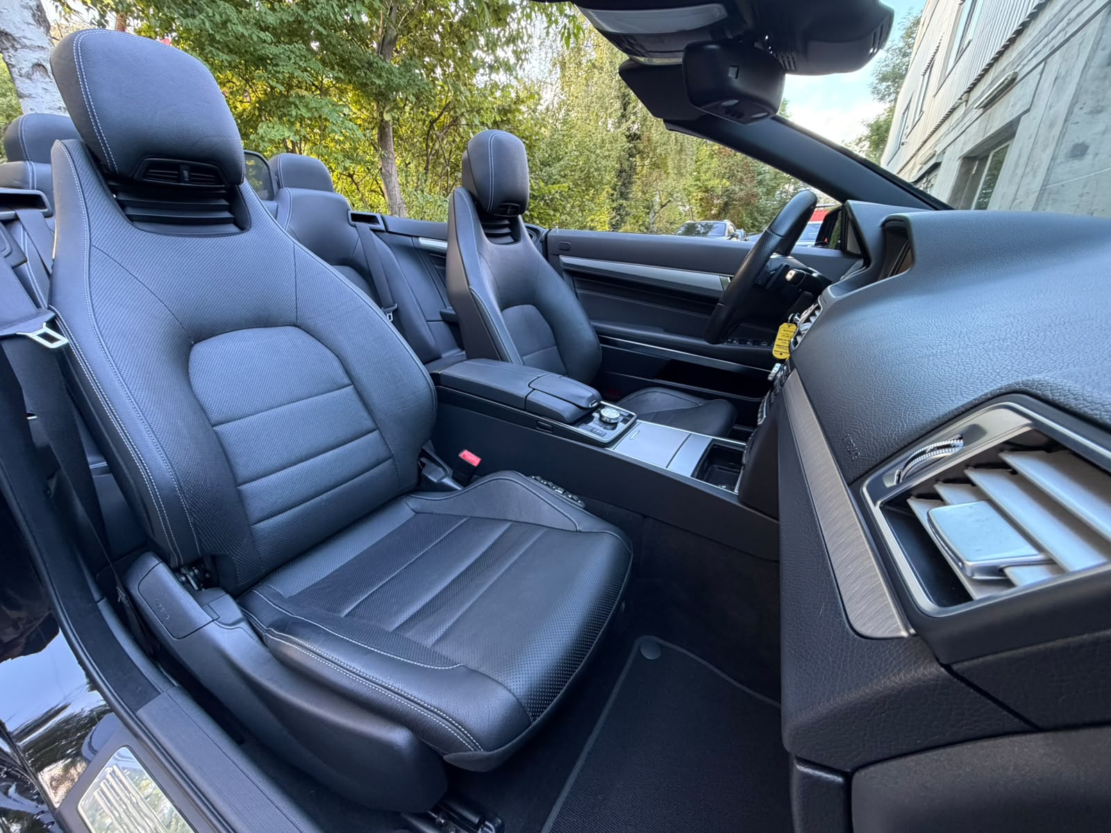 MERCEDES-BENZ E 400 AMG Line 7G-Tronic-image-20