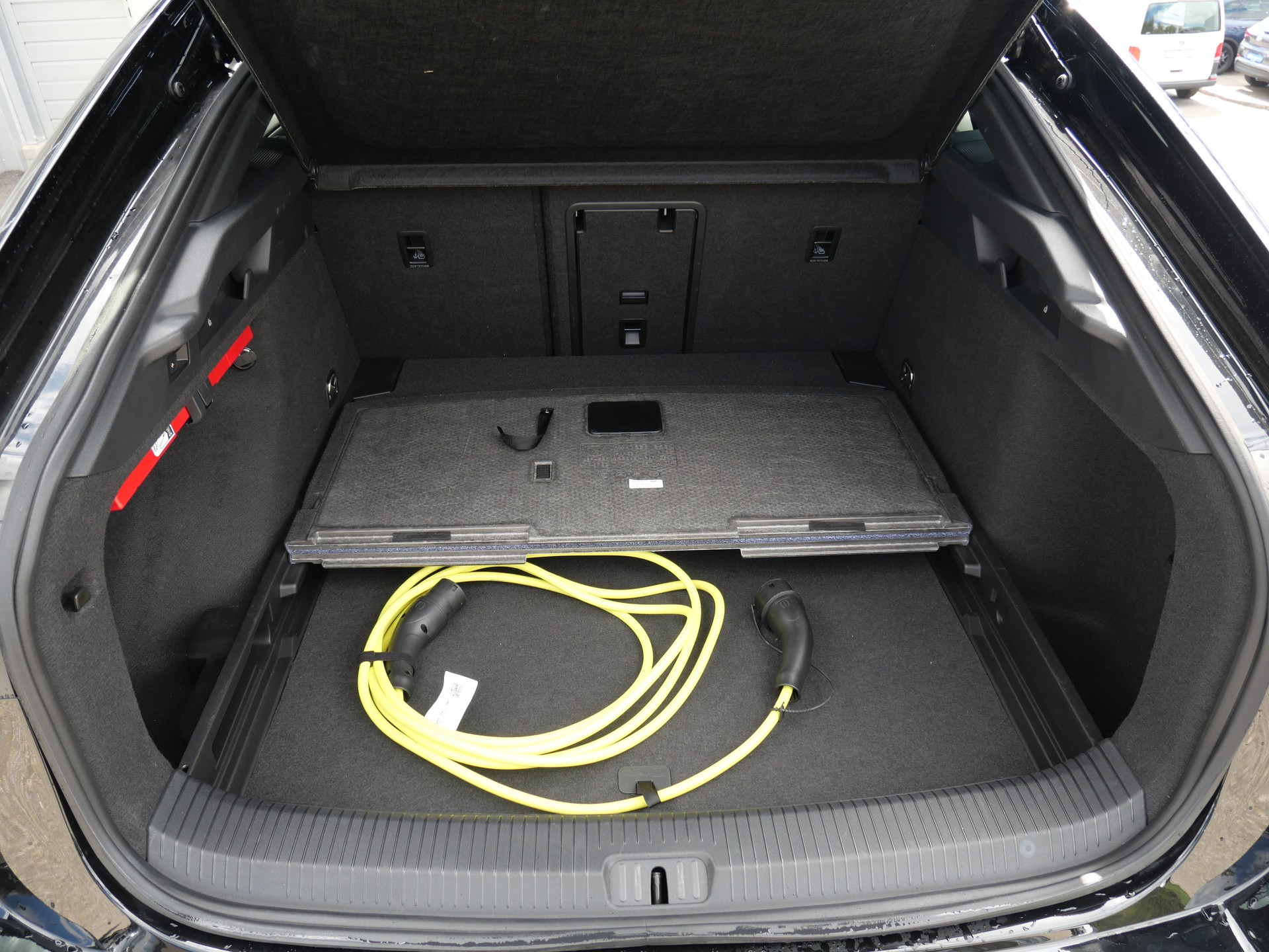 VW ID.7 GTX 86kWh GTX United 4 Motion *CH-Auto, Wärmepumpe, AHK*-image-8