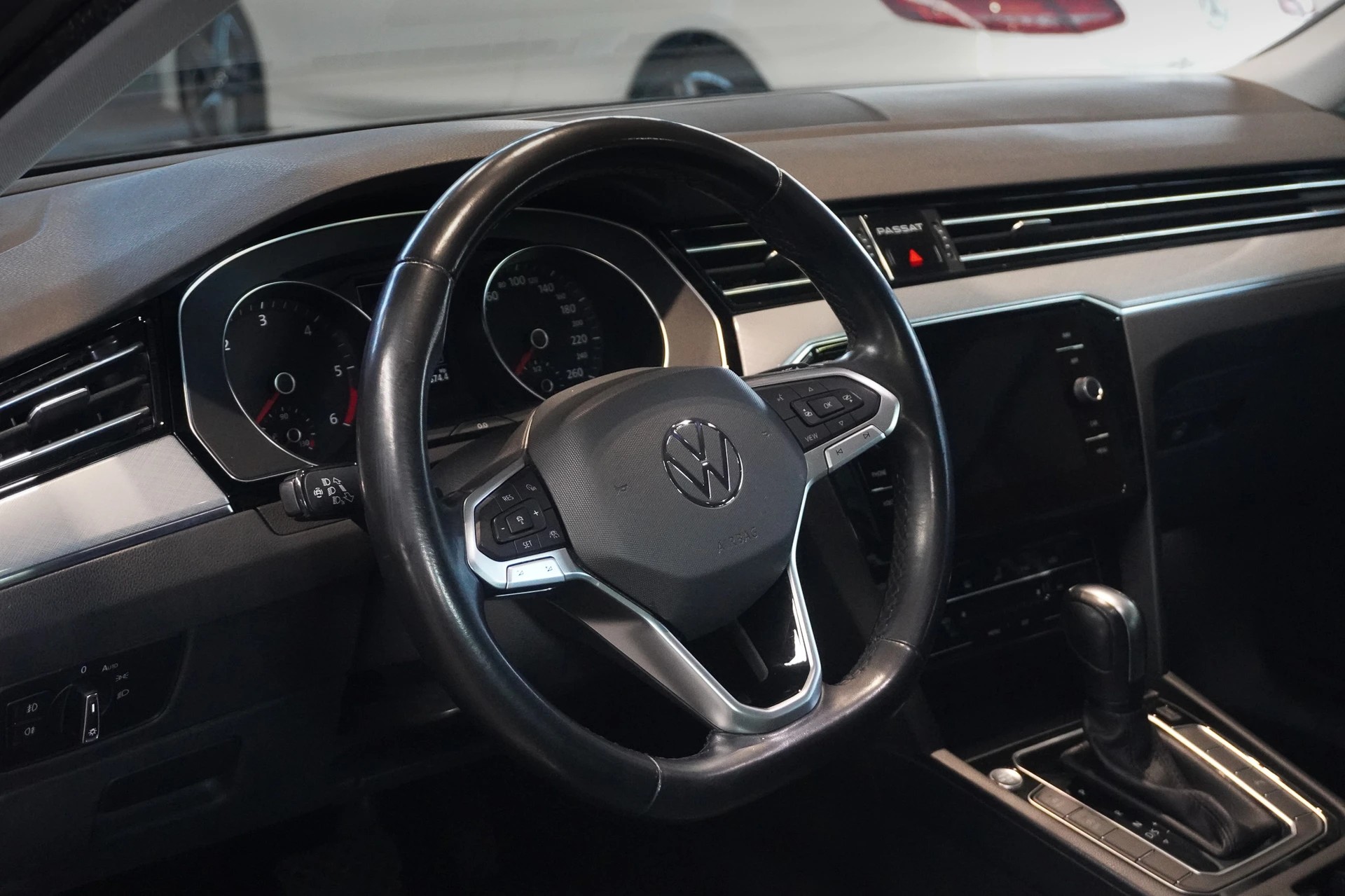 VW Passat 2.0 TDI BMT Business-image-7