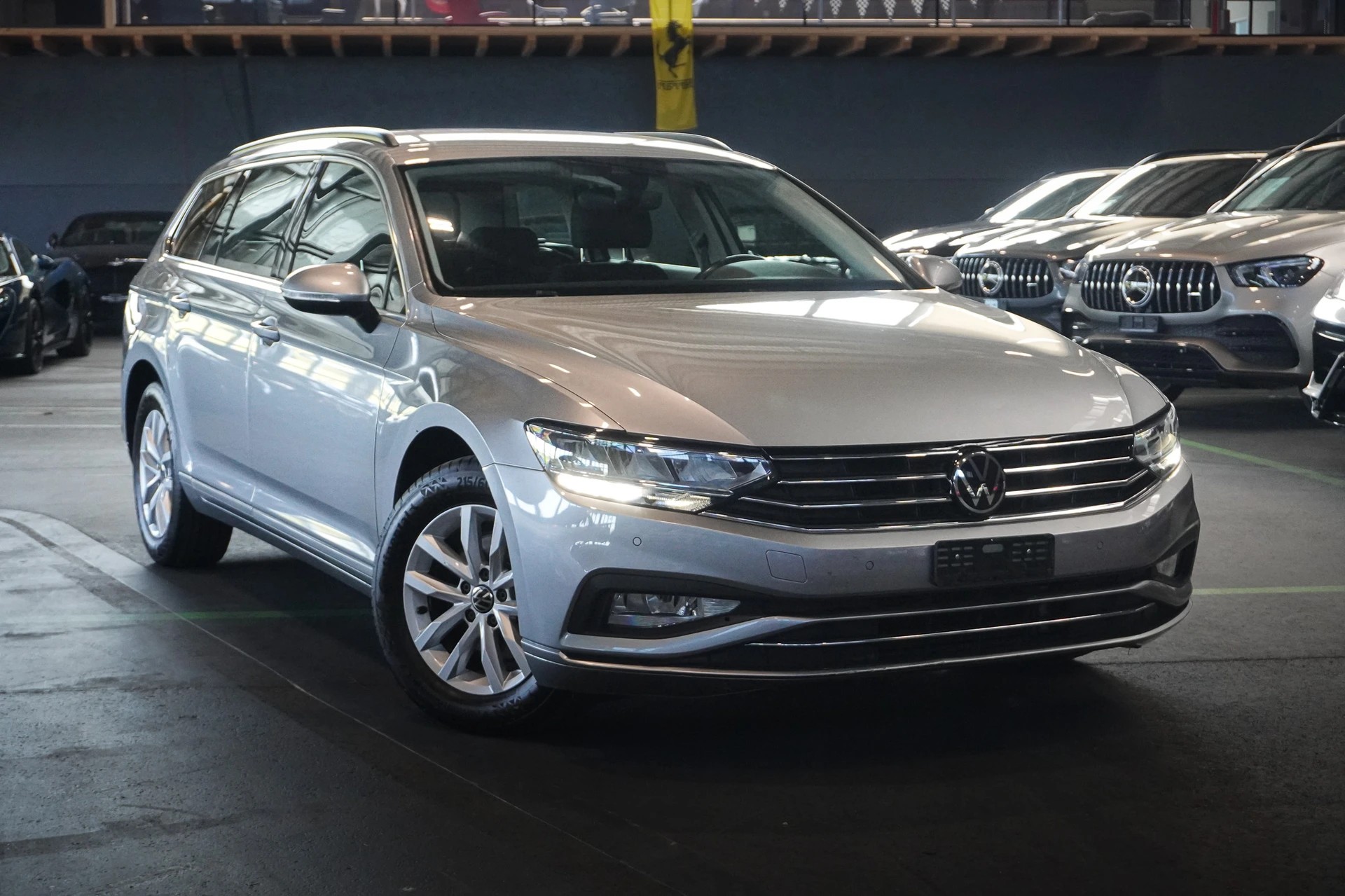 VW Passat 2.0 TDI BMT Business-image-0