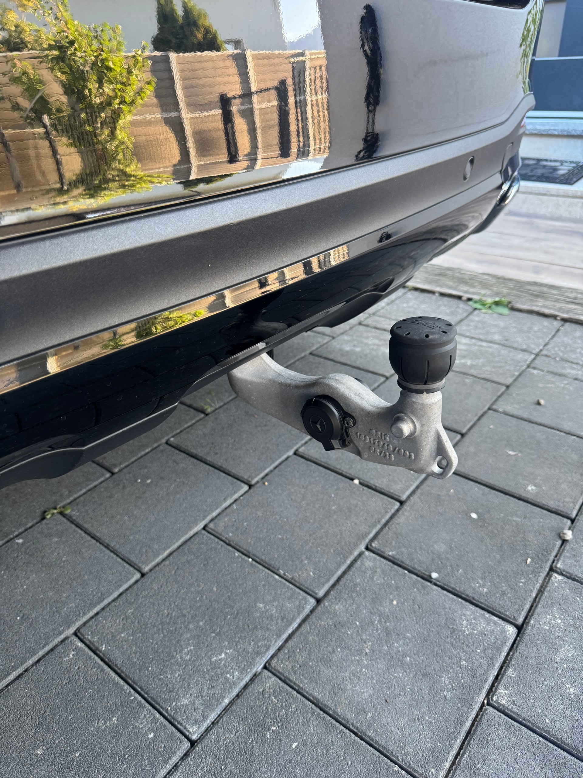 MERCEDES-BENZ E 4MATIC AMG Line (v167)-image-9
