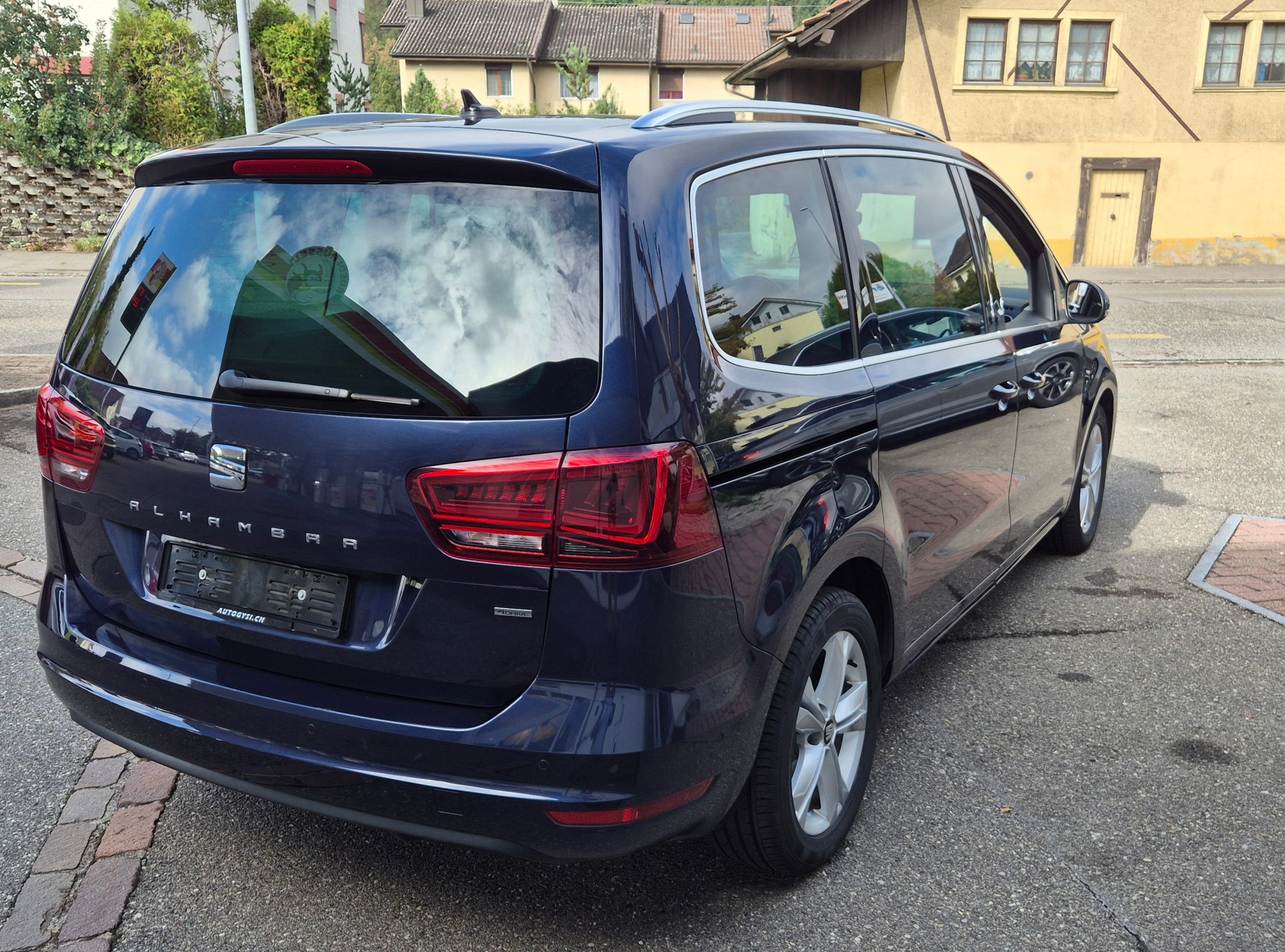 SEAT Alhambra 2.0TDI Edition 4x4 - Vollausstattung-image-2