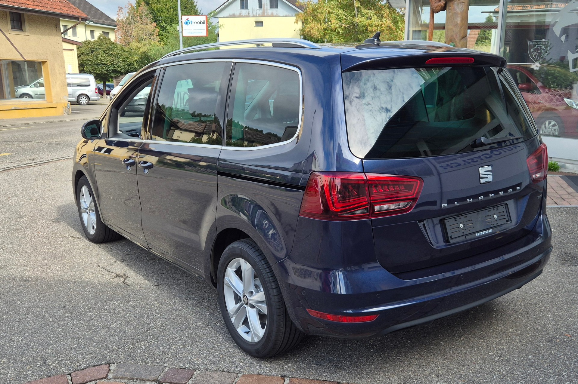 SEAT Alhambra 2.0TDI Edition 4x4 - Vollausstattung-image-1