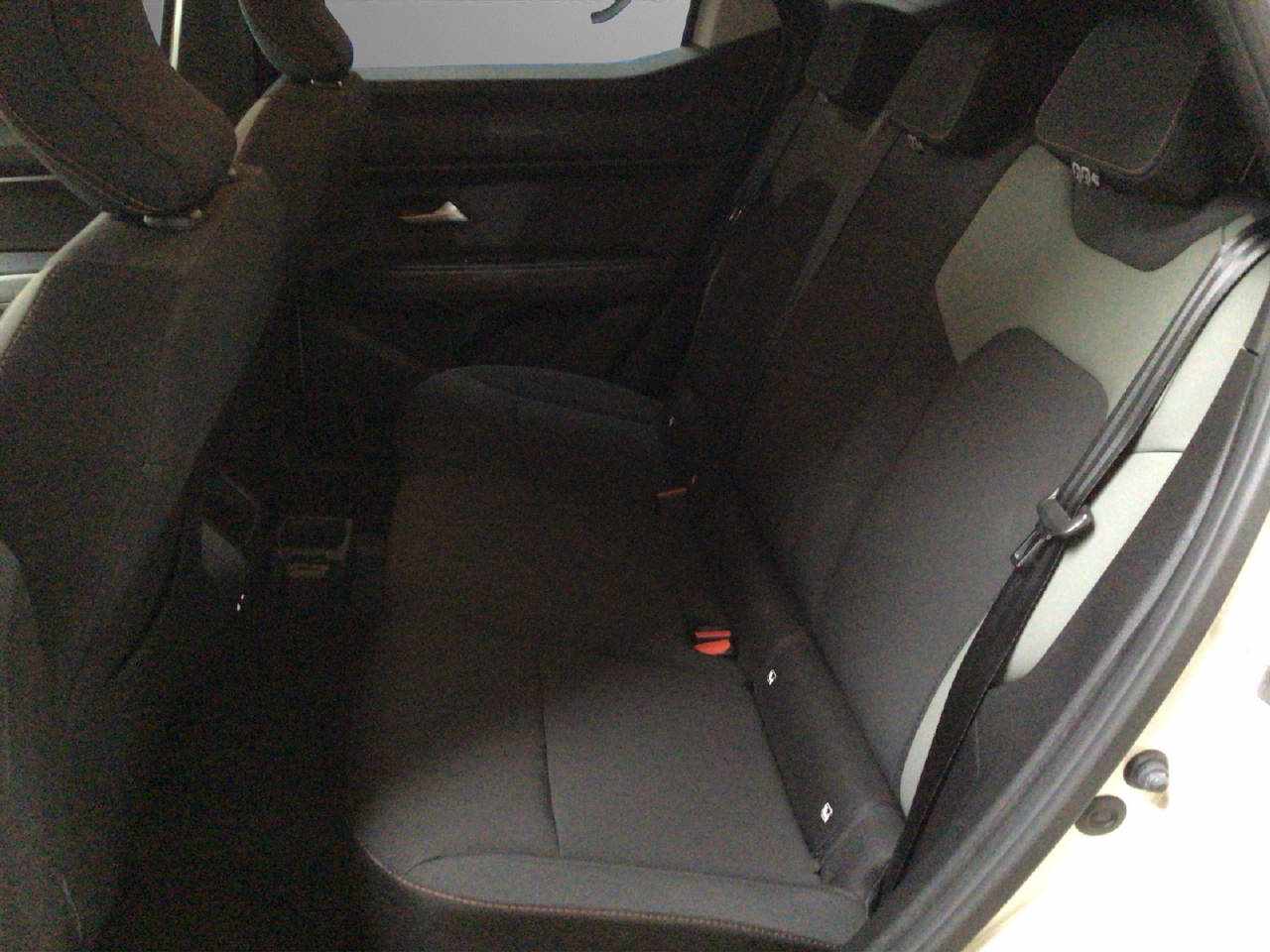 DACIA Duster 1.6 Hybrid Extreme-image-5