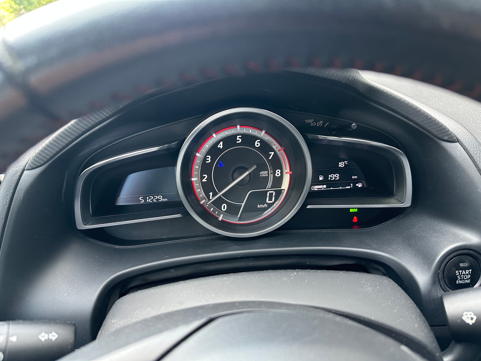 MAZDA 3 2.0 16V Revolution-image-6