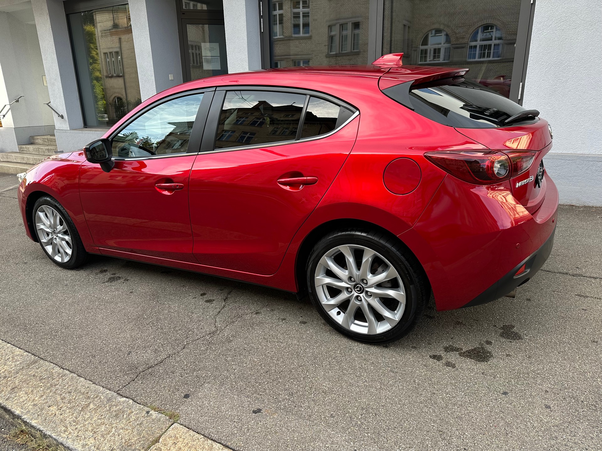 MAZDA 3 2.0 16V Revolution-image-2