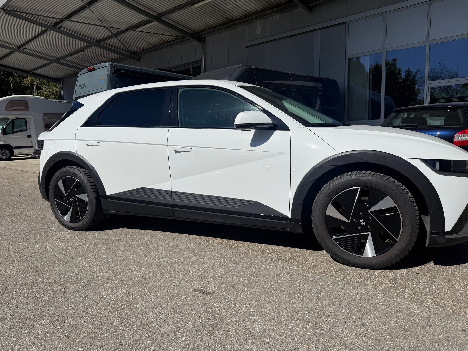 HYUNDAI Ioniq 5 77kWh Amplia 2WD-image-0