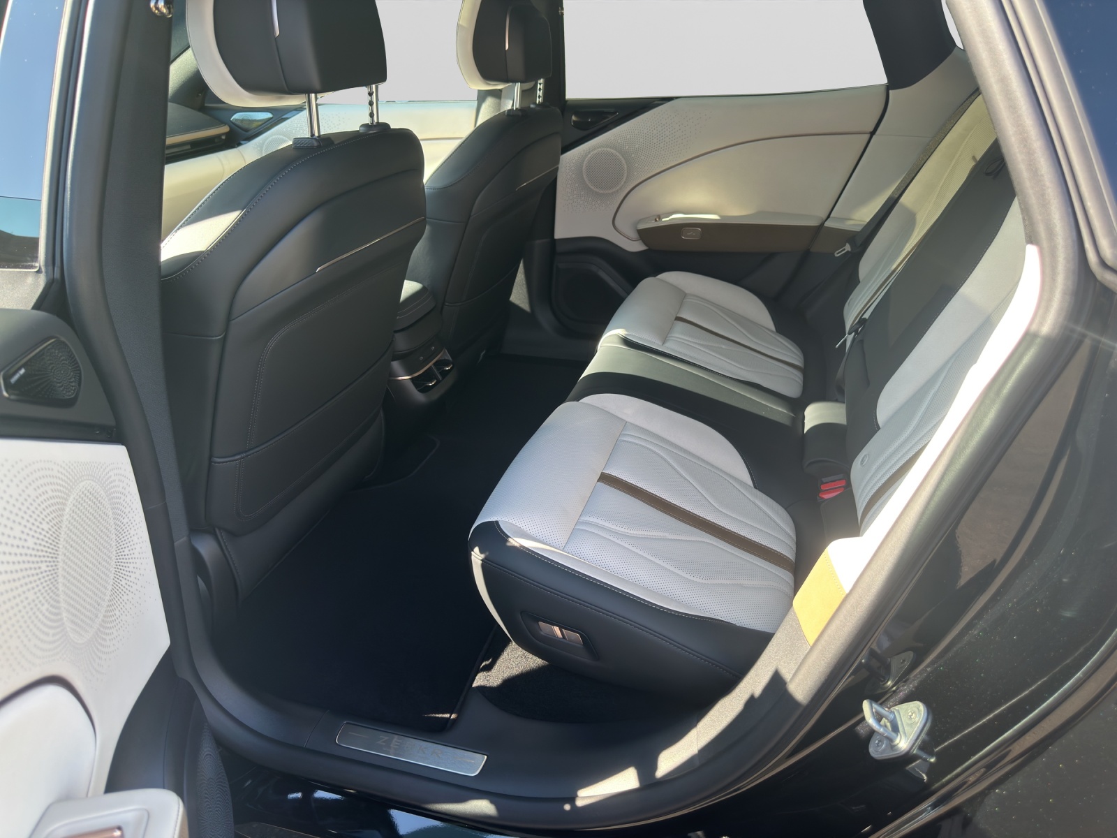 ZEEKR 7GT Privilege Launch Edition AWD-image-12