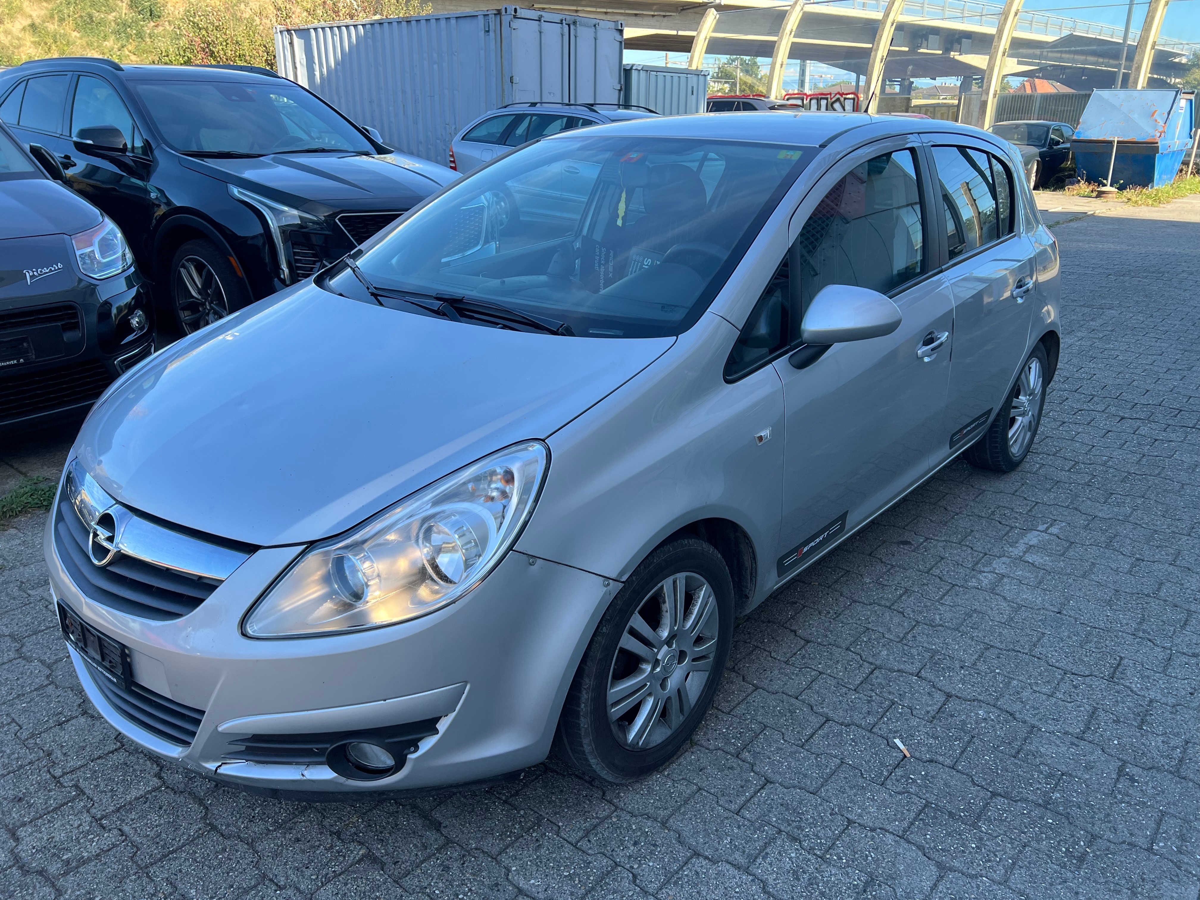 Car photo