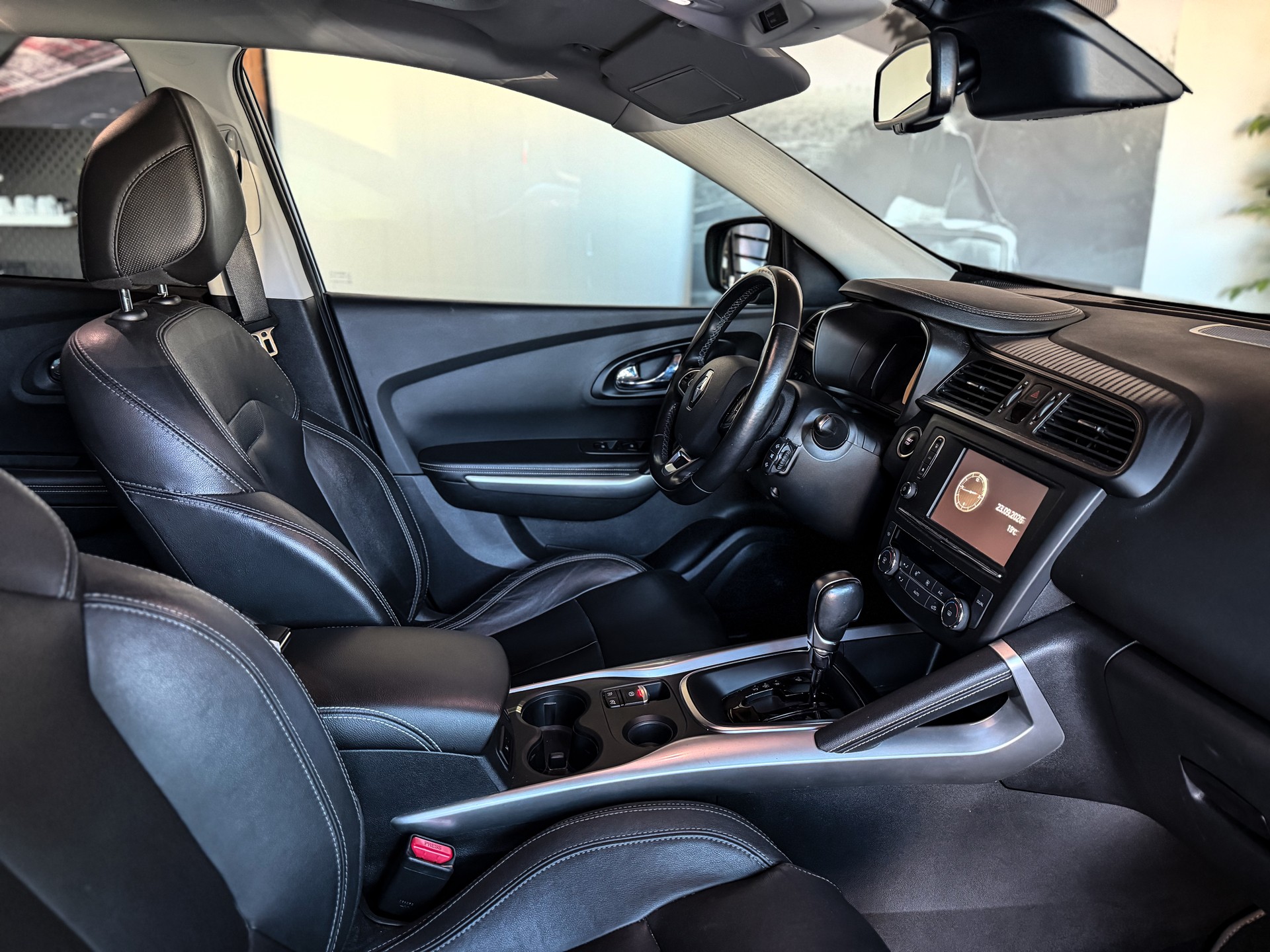 RENAULT Kadjar 1.5 dCi Life EDC-image-9