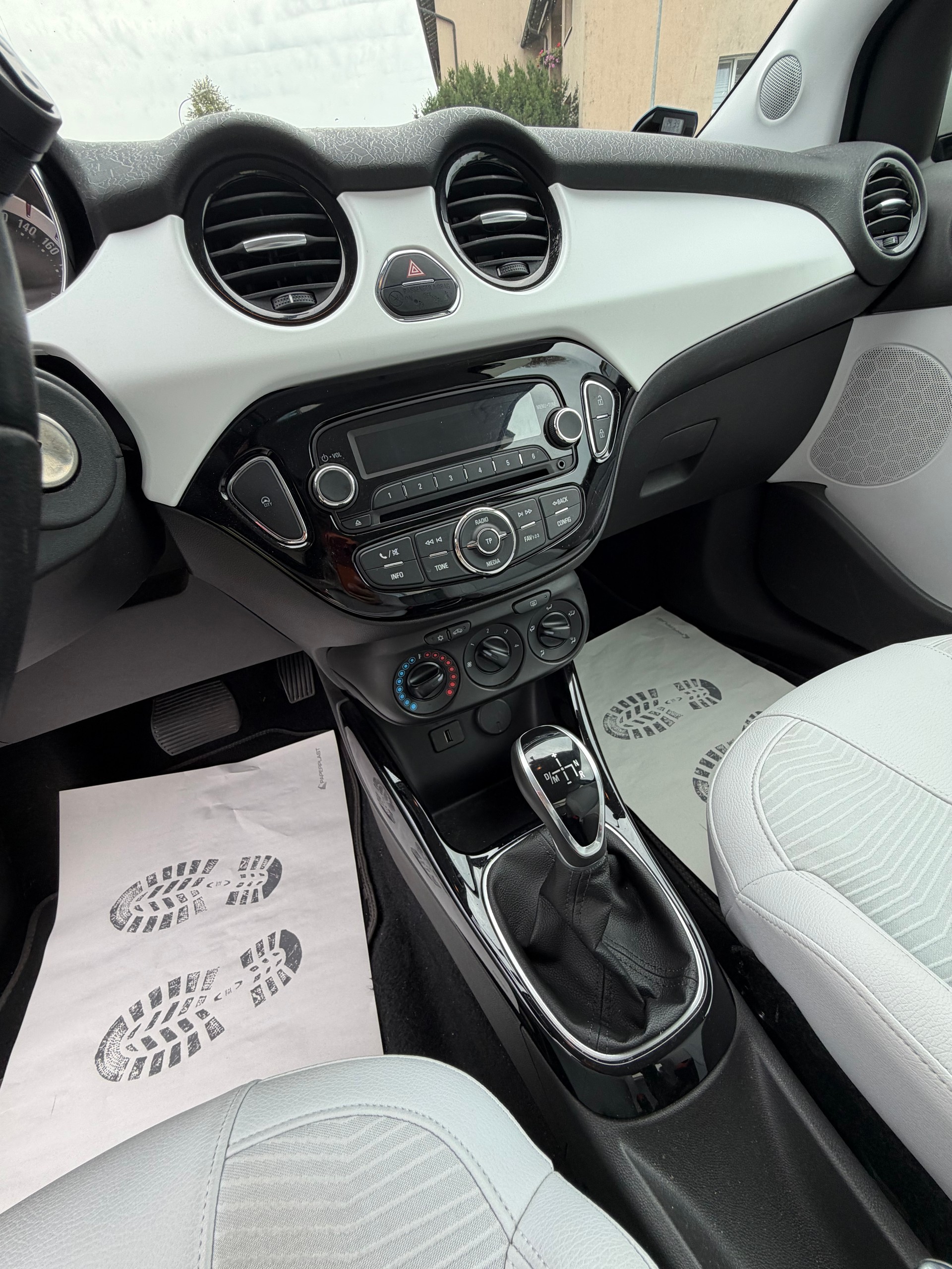 OPEL Adam 1.4 ecoFLEX Black Jack Easytronic-image-10