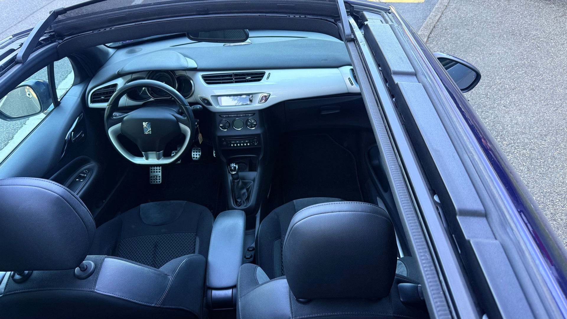 DS AUTOMOBILES DS3 Cabrio 1.2 VTi Chic-image-6