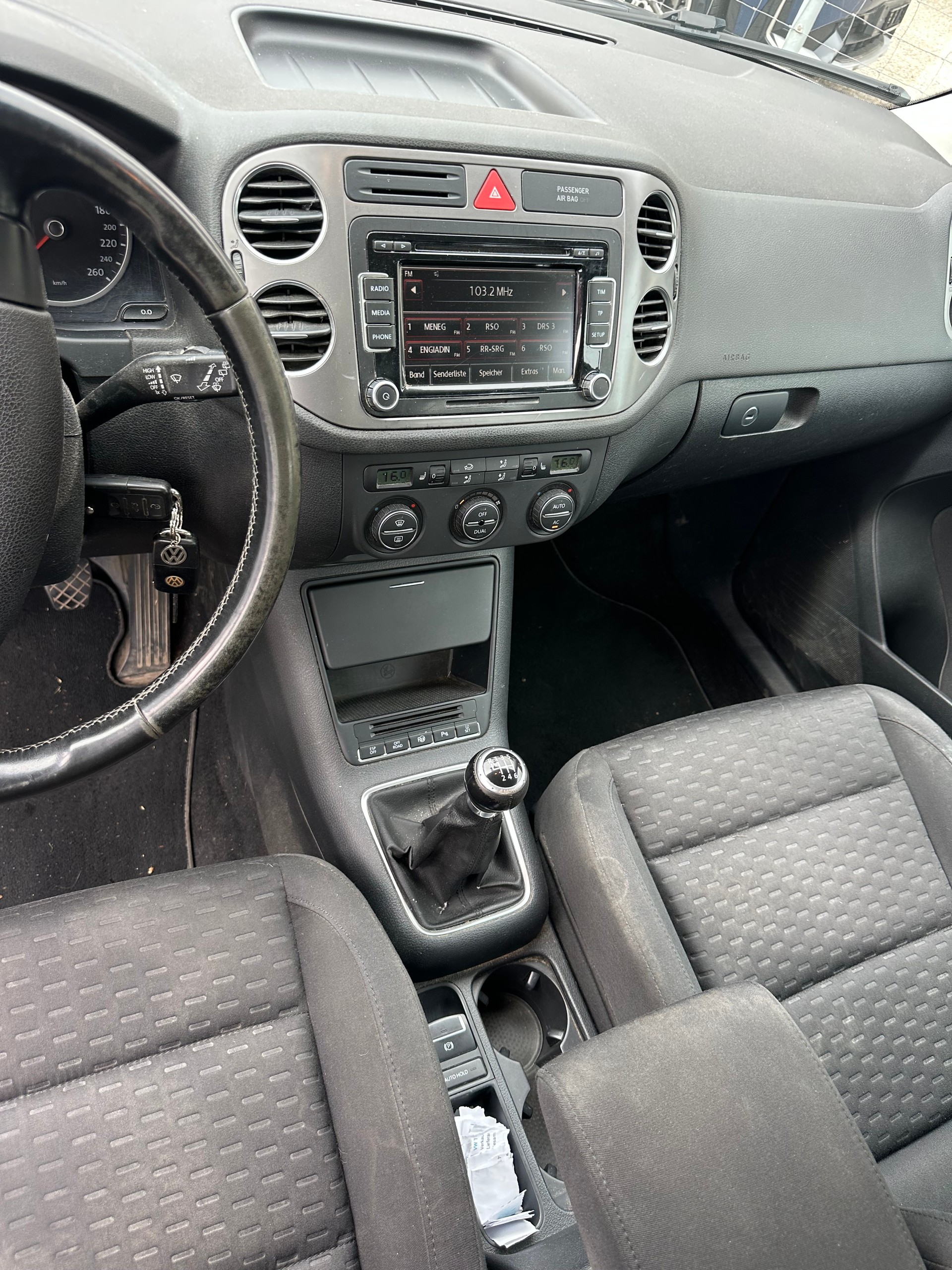 VW Tiguan 2.0 TDI Sport&Style-image-14