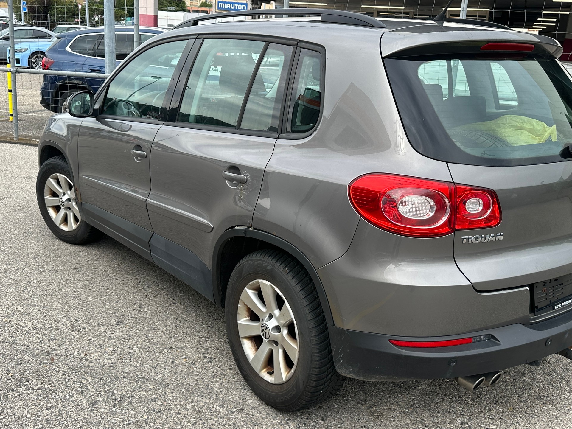 VW Tiguan 2.0 TDI Sport&Style-image-2