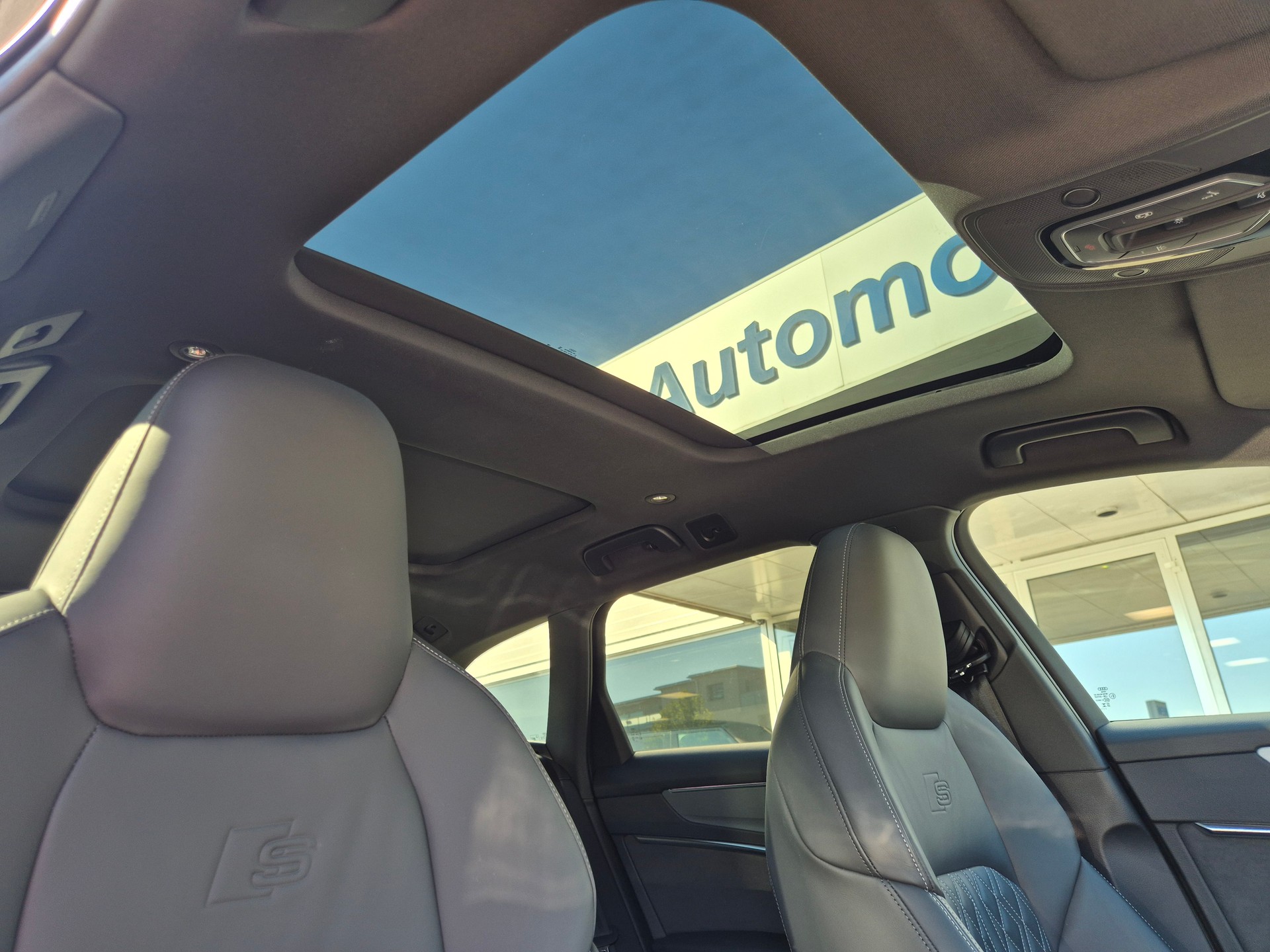 AUDI S6 Avant 3.0 TDI quattro tiptronic-image-9