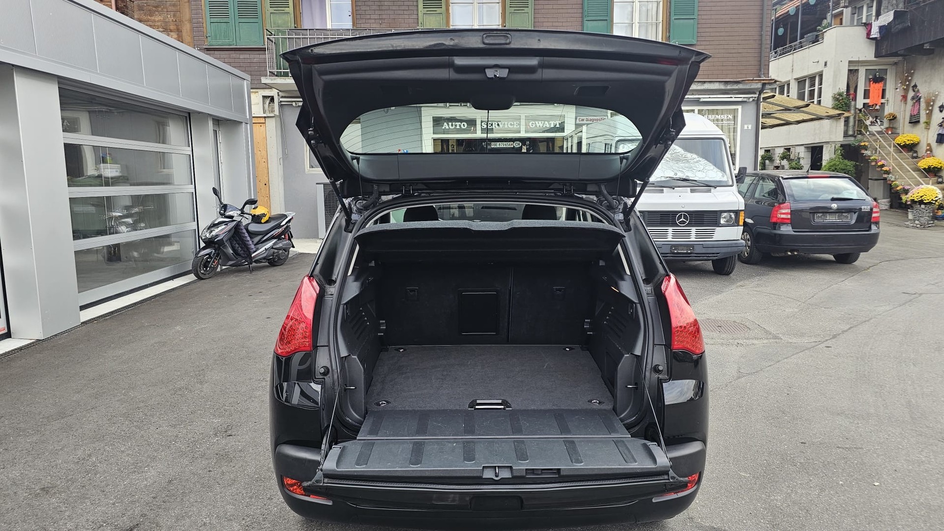 PEUGEOT 3008 1.6 16V VTI Trendy Clim-image-10