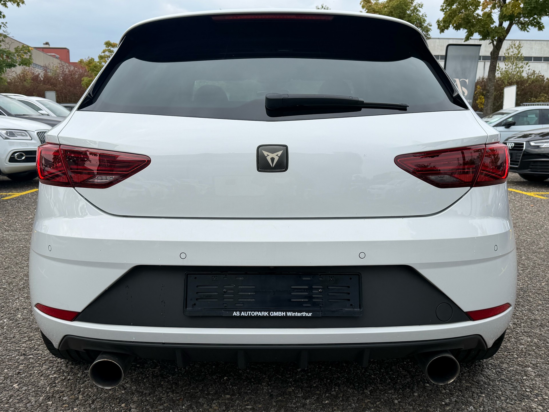 SEAT Leon 2.0 TSI Cupra 300 DSG-image-5