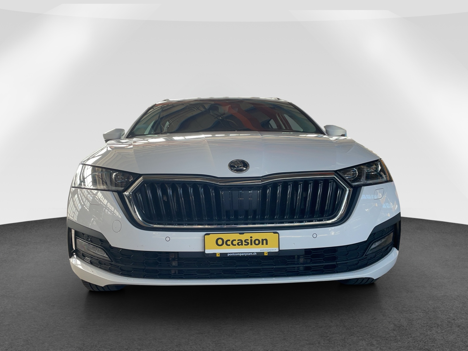 SKODA Octavia Combi 2.0 TDI 150 Ambition DSG-showroom-element-1