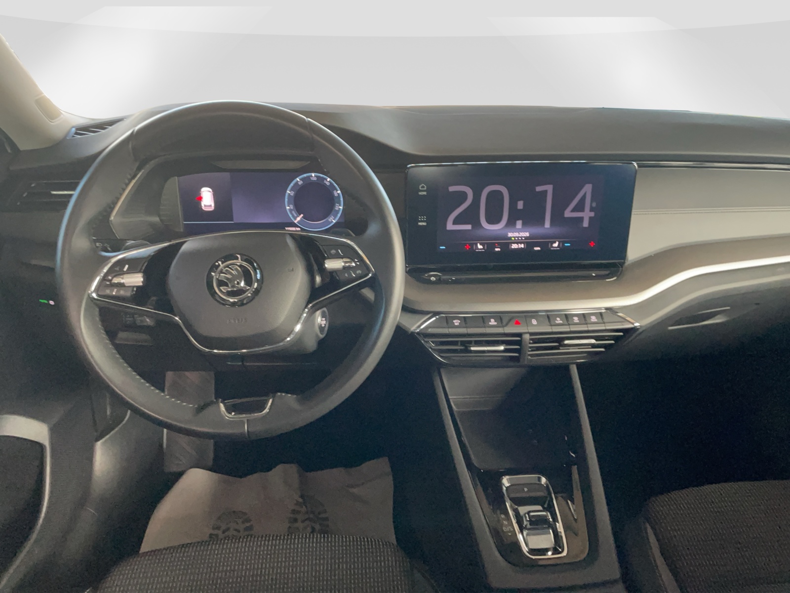 SKODA Octavia Combi 2.0 TDI 150 Ambition DSG-image-9
