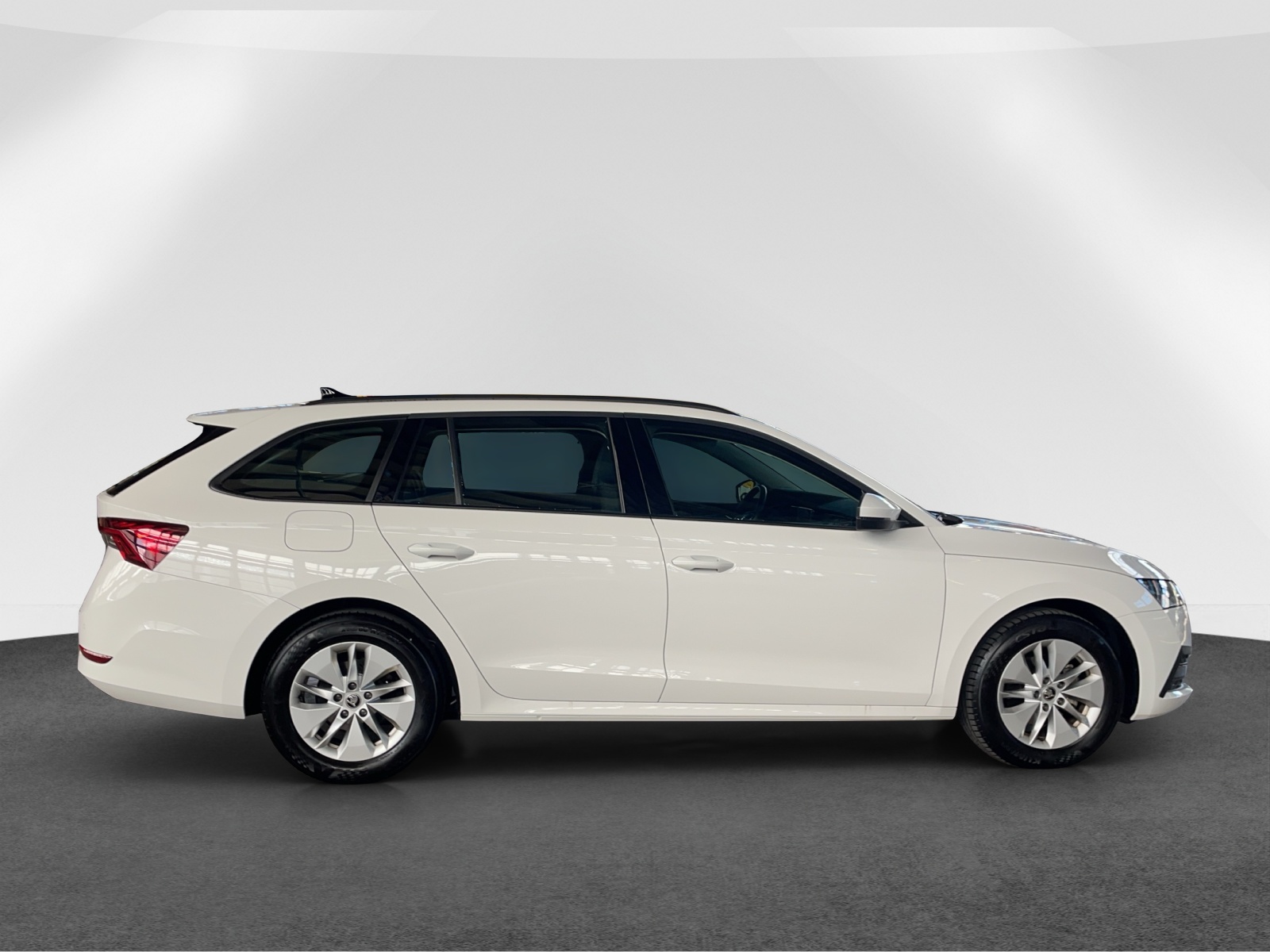 SKODA Octavia Combi 2.0 TDI 150 Ambition DSG-image-7