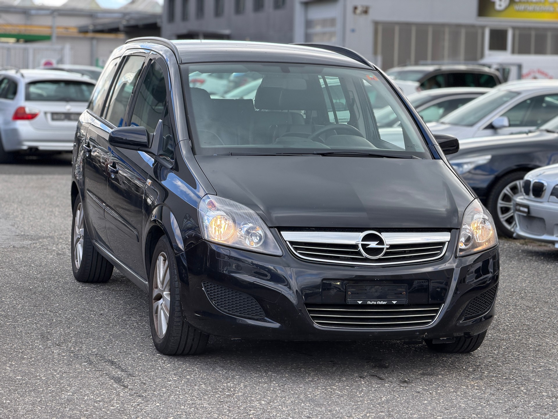 OPEL Zafira 2.2i 16V Sport Automatic-image-2