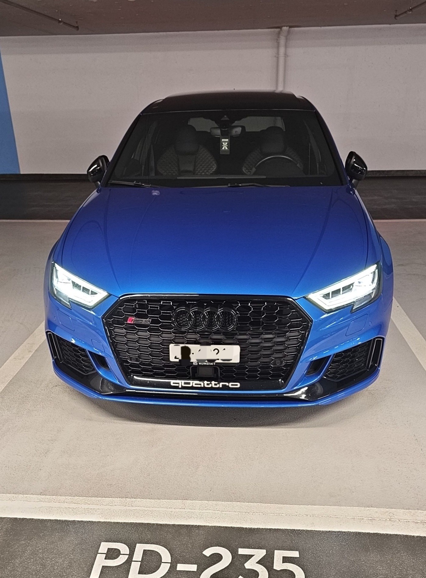 AUDI 2.5 T FSI quattro S-Tronic-image-2