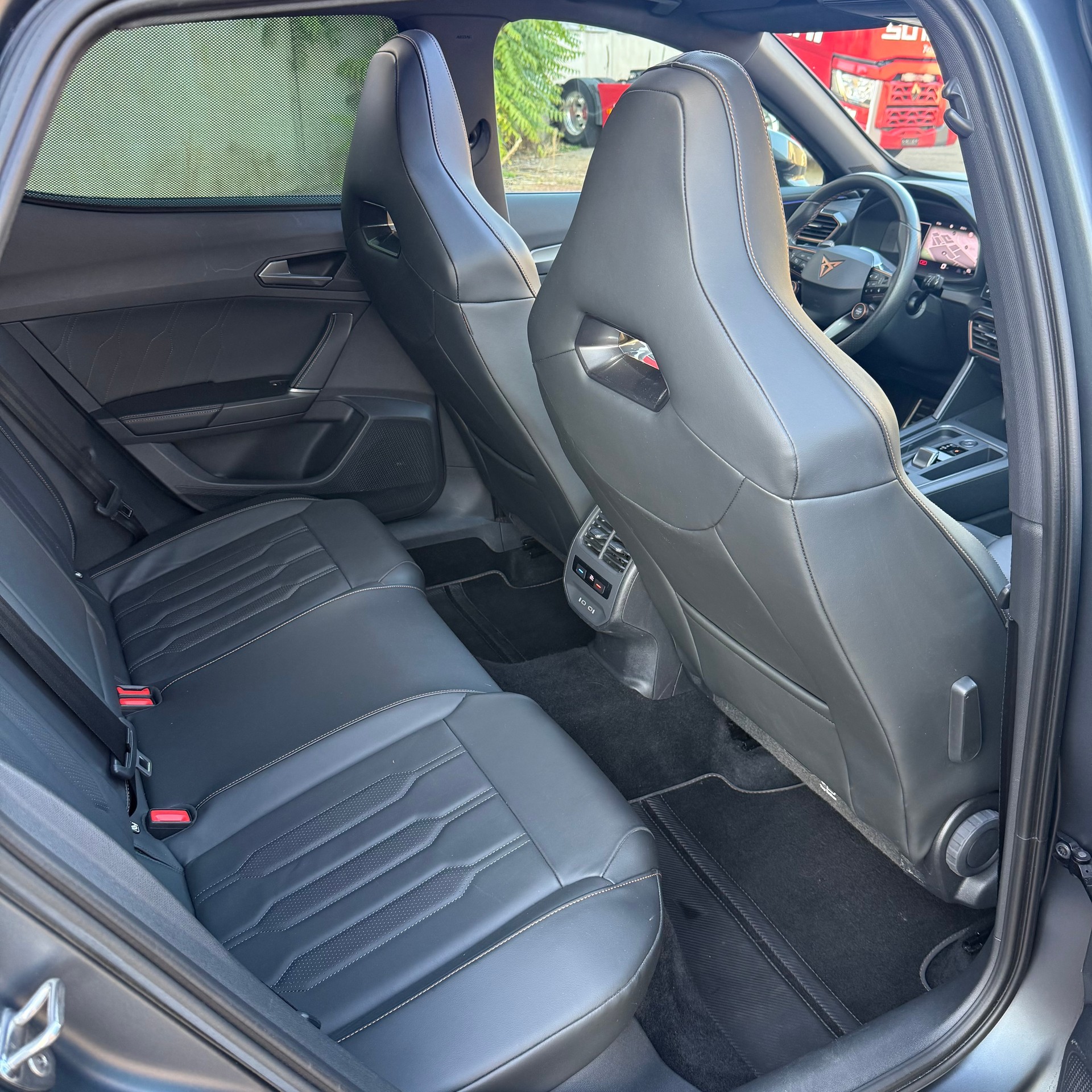 CUPRA Formentor 2.0TSI VZ 4Drive DSG Swiss-image-17