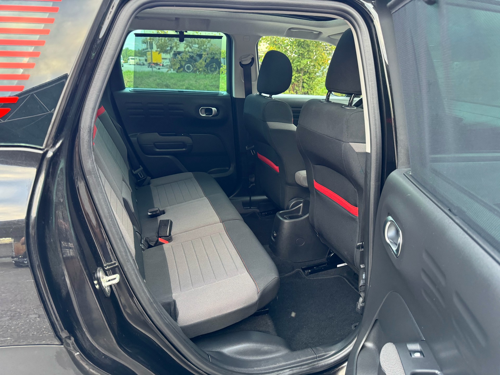 CITROEN C3 Aircross 1.2i PureTech Shine EAT-image-11