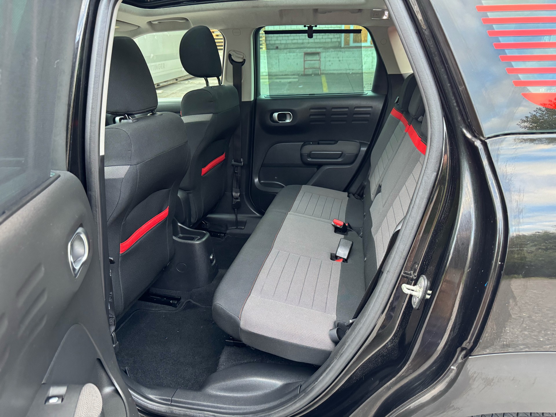 CITROEN C3 Aircross 1.2i PureTech Shine EAT-image-15
